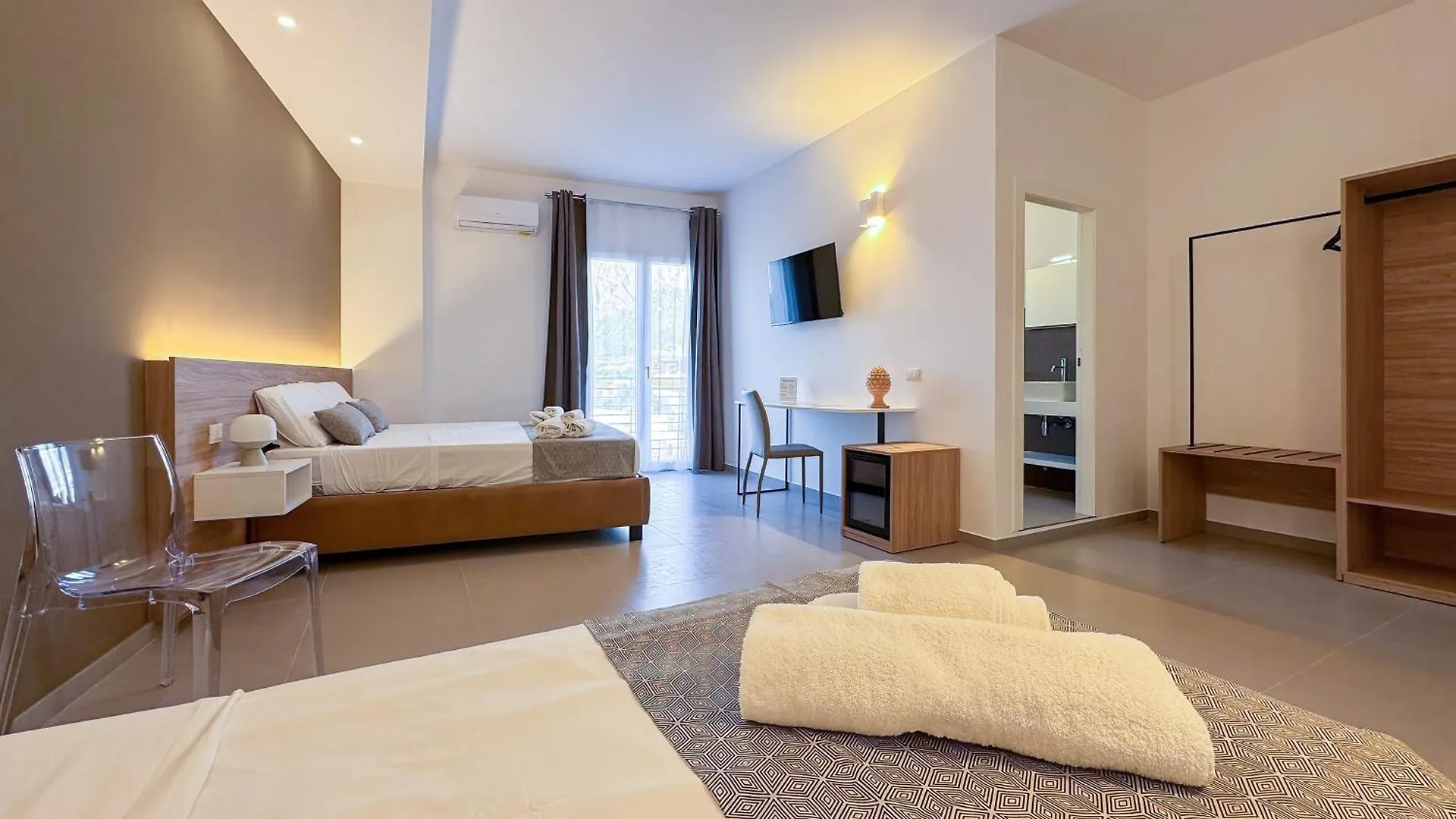 Tevergad Suites & Rooms Terrasini 0*,