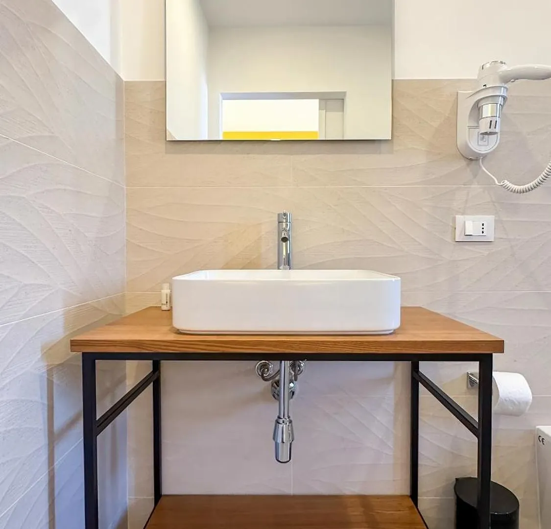 Tevergad Suites & Rooms Terrasini Couette-café