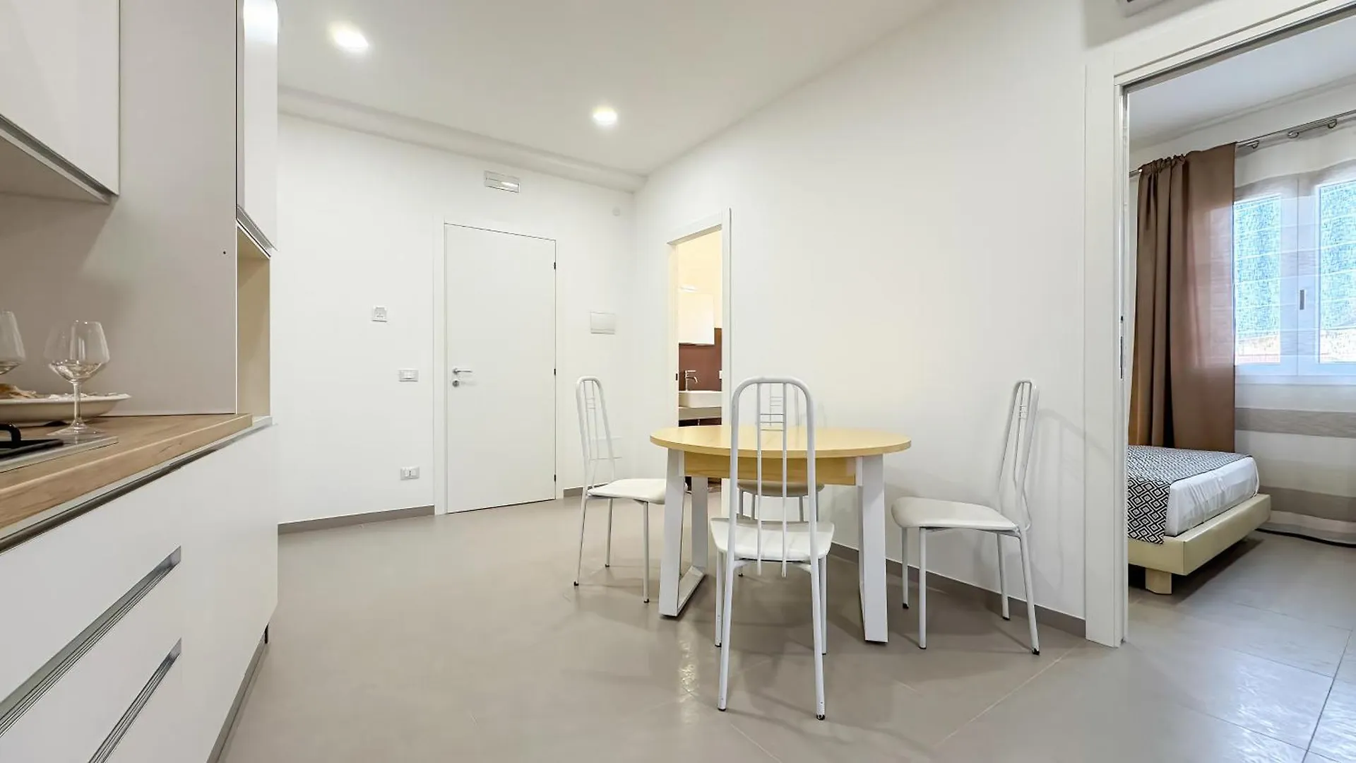 Tevergad Suites & Rooms Terrasini Couette-café
